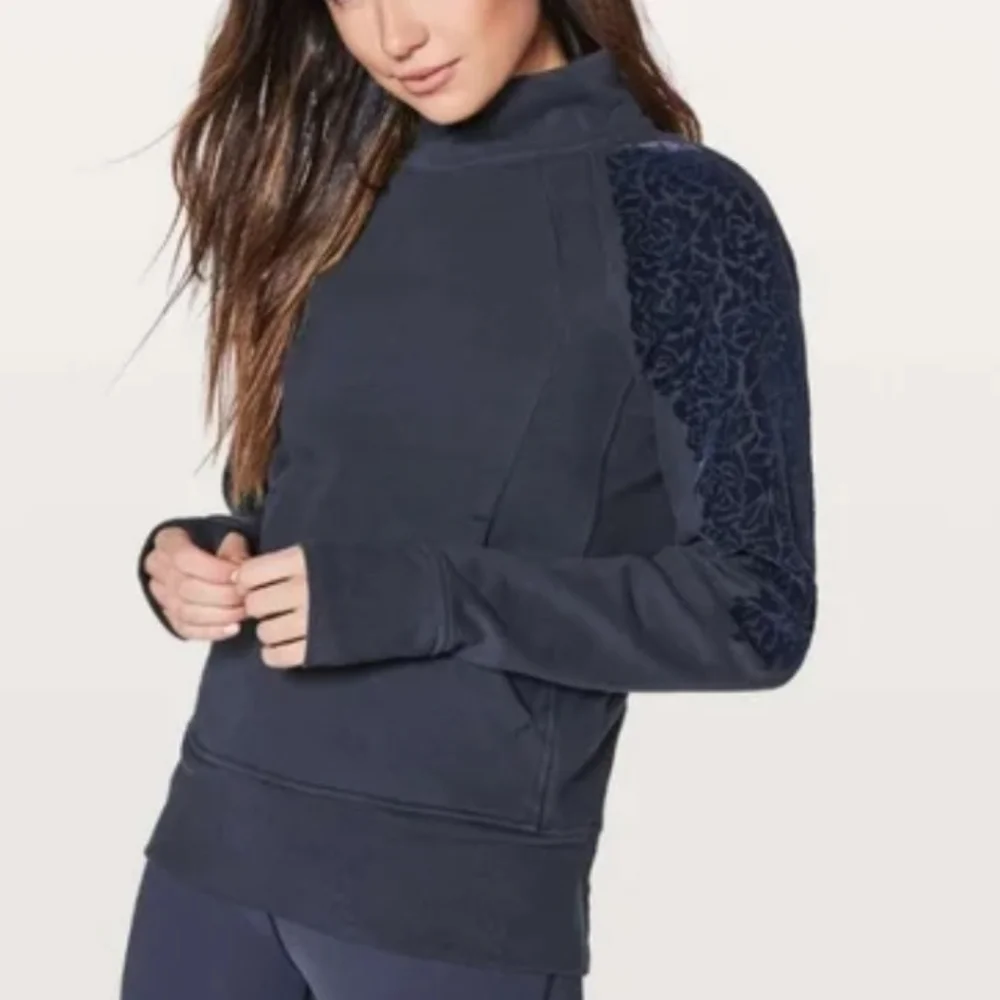 Lululemon Scuba Quarter-Zip Fleece Hoodie | Midnight Navy | Size 2 - Picture 2 of 10